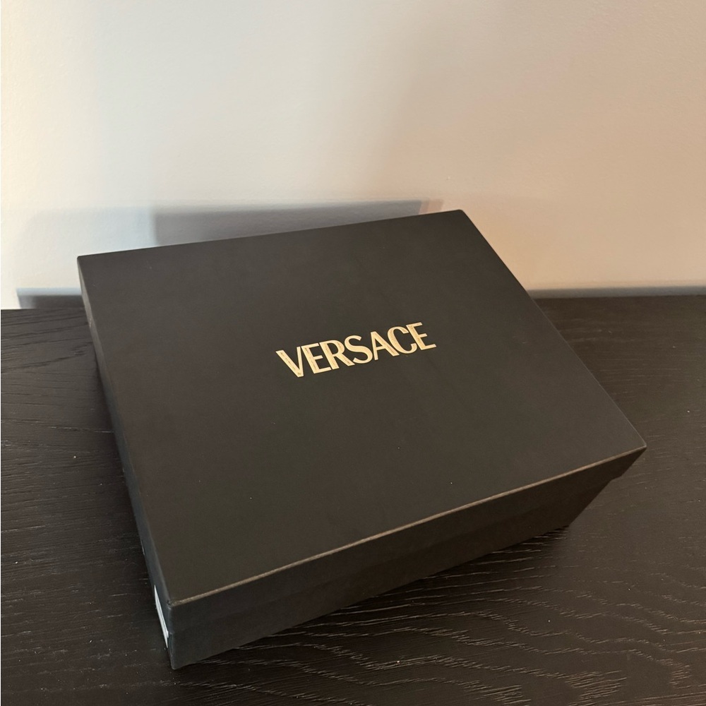Versace Gianni Ribbon Platform Sandal Heels – Black/Gold – Size 10 – BRAND NEW - Picture 8 of 8